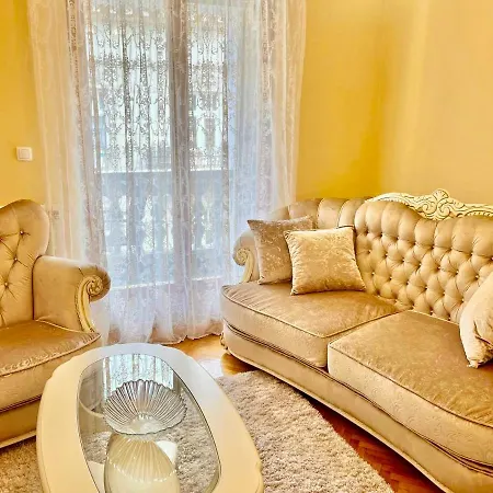 Heart Of A Historical Center Apartment